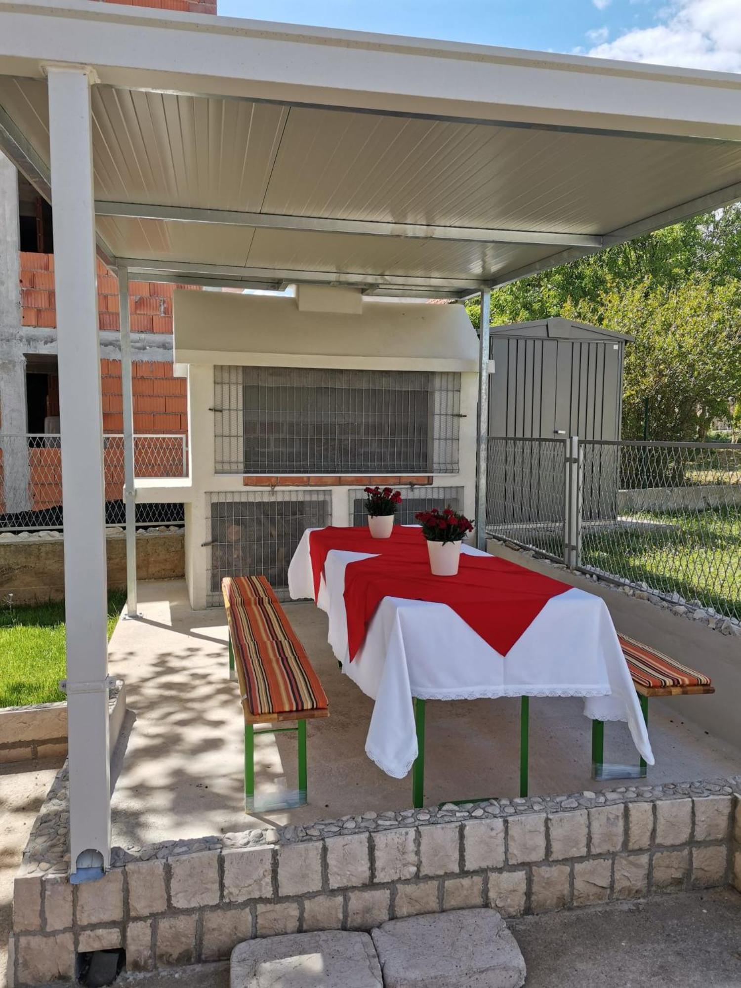 טרוגיר Marini Apartmani מראה חיצוני תמונה