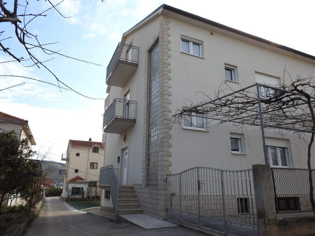 טרוגיר Marini Apartmani מראה חיצוני תמונה