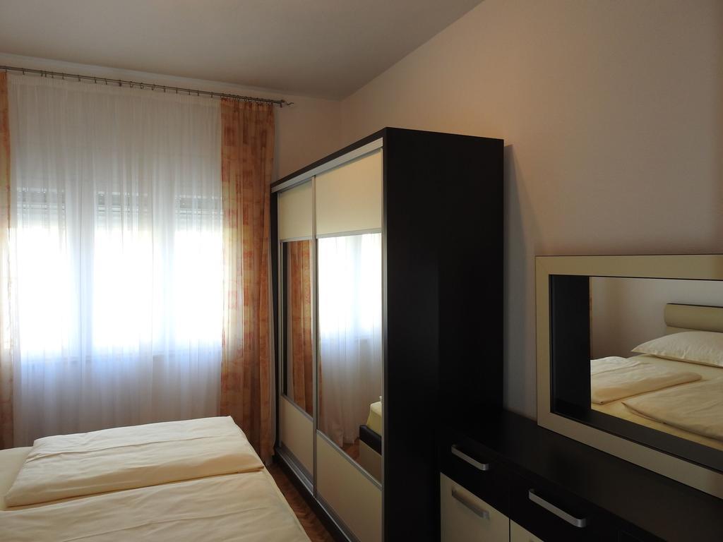 טרוגיר Marini Apartmani מראה חיצוני תמונה